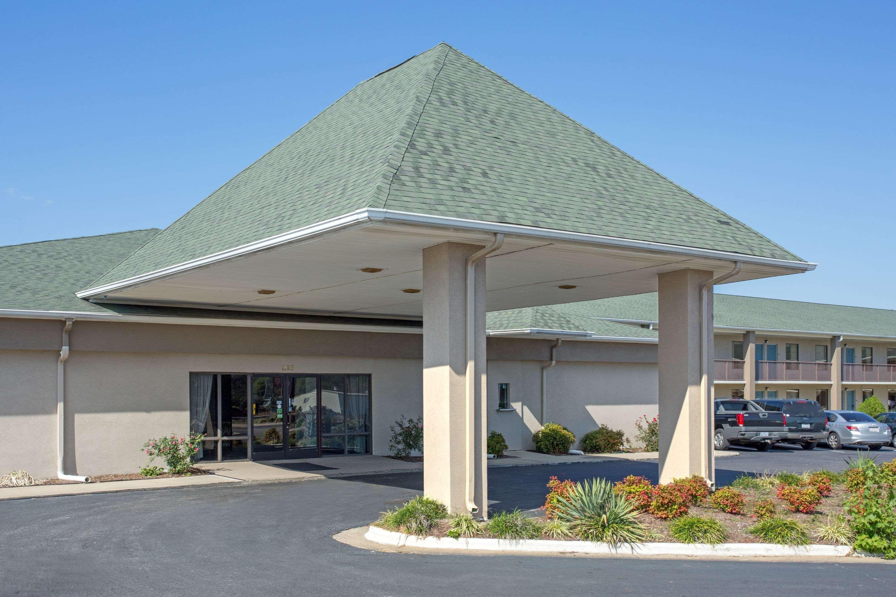 Super 8 By Wyndham Dunn Motel Kültér fotó